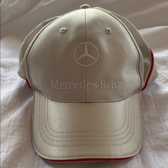 Mercedes-Benz Formula 1 Hat 💕 - Picture 1 of 7
